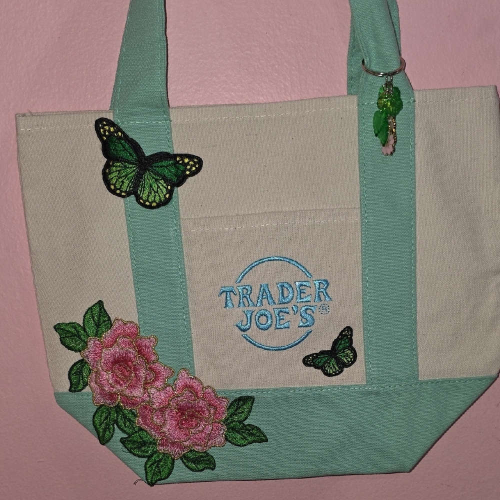 Green and Cream Tote Bag